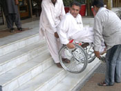 Photo 1 inaccessible Hotel Entrance