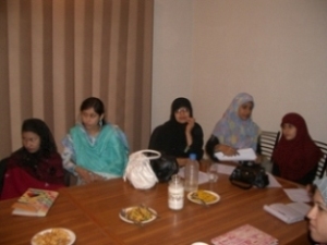 2 different views of particiapnts during meeting